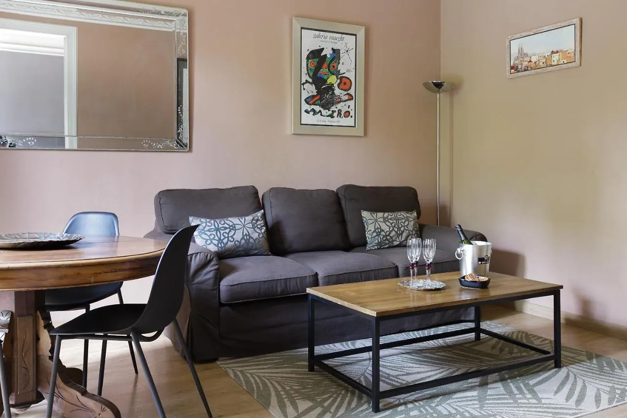 Enjoy Apartments Gran Via Barcelona 0*,  Spanien